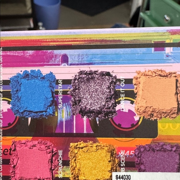 Urban Decay 80s Pop Queen Mini Eyeshadow Palette NEW in box 6 colors shimmery - Picture 3 of 3